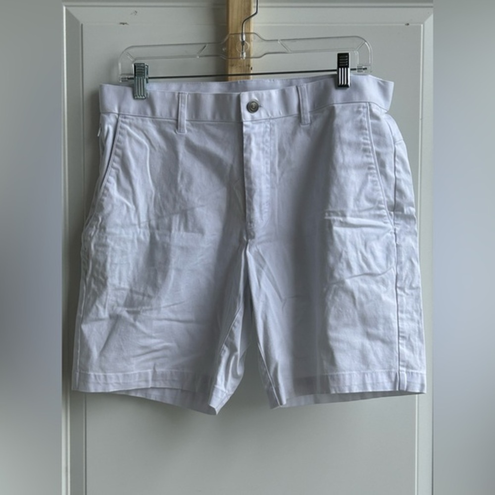 Fabletics Mens athletic Shorts